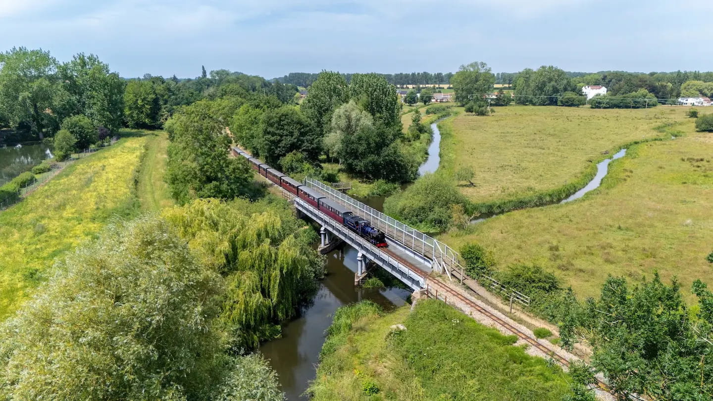 No 6 Blickling Hall Steam Train Crossing The Bridge In Norfolk Countryside (4)